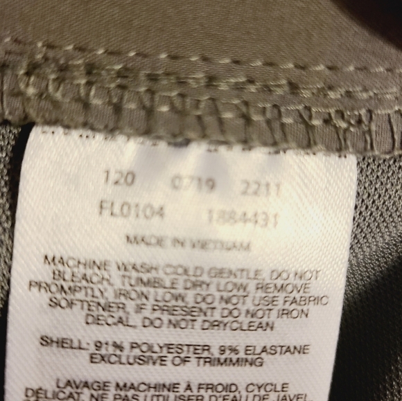 Columbia | Women's Gray Hiking or Workout Pants (Size XL) - Picture 4 of 13